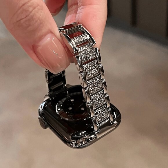 NEW Slim Silver Adjustable Stainless Steel Watch Band For Apple Watch - Picture 1 of 4